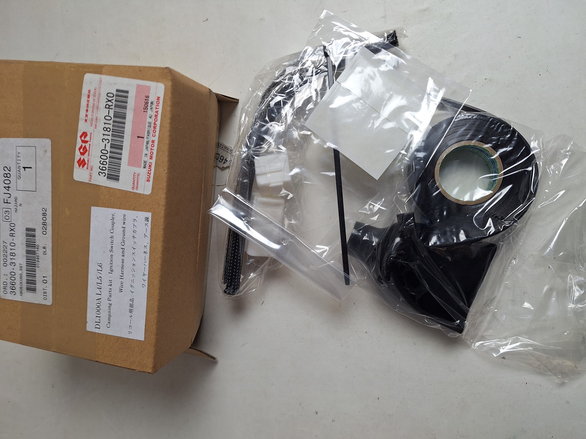 Picture of SUZUKI  ABDECKUNG.SET  36600-31810-RX0